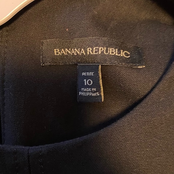 Black banana republic dress, petite size 10 - Picture 4 of 5